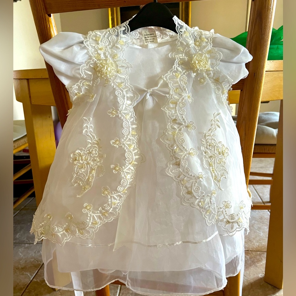 Girls baptism/flower girl dress SIZE 9-12 Month